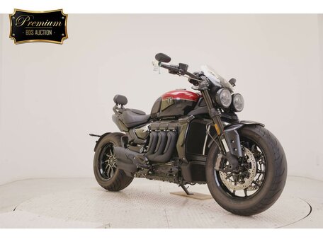 2025 Triumph Rocket 3, красный, 2899000 рублей, вид 3