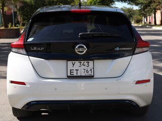 2018 Nissan Leaf II (ZE1), белый, 1980000 рублей, вид 4