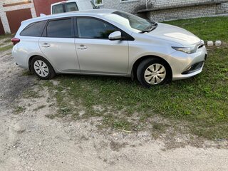 2018 Toyota Auris II Рестайлинг, серый, 1400000 рублей, вид 2