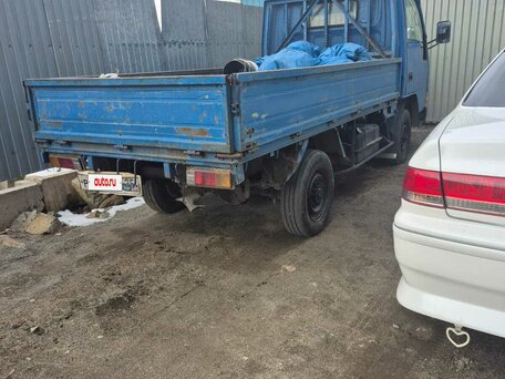 1989 Fuso (Mitsubishi) Canter, синий, 760000 рублей, вид 3