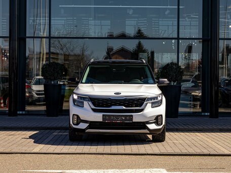2022 Kia Seltos I, белый, 2235000 рублей, вид 2