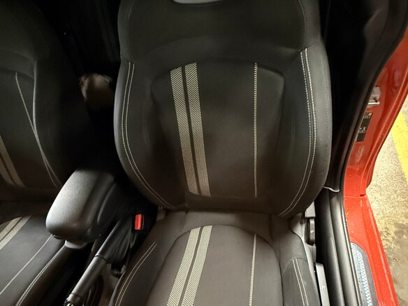 2020 Mini Hatch JCW III (F55/F56) Рестайлинг, оранжевый, 3100000 рублей - вид 23