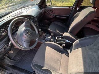2018 Chevrolet Niva I Рестайлинг, серый, 900000 рублей, вид 5