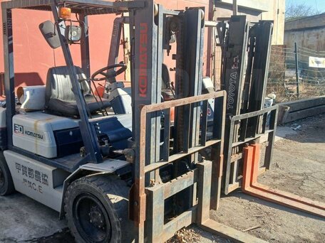 2000 Komatsu FG, синий, 780000 рублей, вид 1