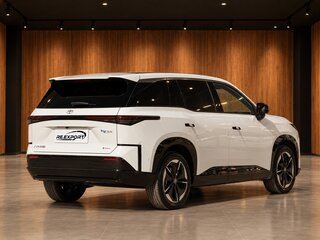 2026 Toyota bZ3X 58.3 kWh, белый, 2756846 рублей, вид 3