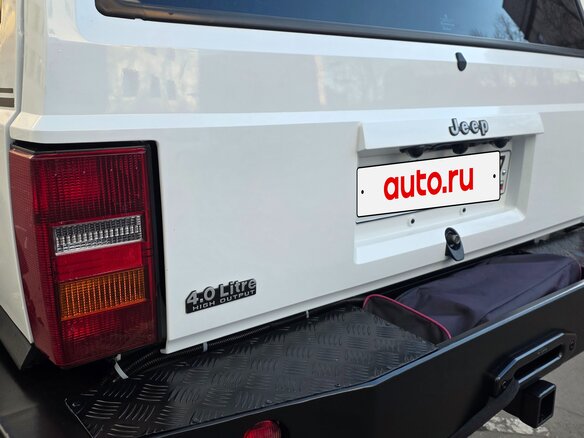 1993 Jeep Cherokee II (XJ), белый, 3000000 рублей - вид 12