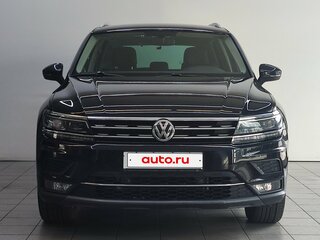 2018 Volkswagen Tiguan II, чёрный, 2680000 рублей, вид 3