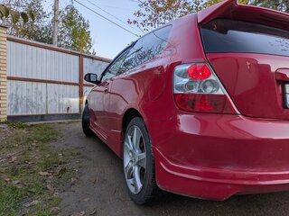 2004 Honda Civic VII Рестайлинг, красный, 380000 рублей, вид 4