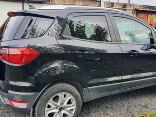 2017 Ford EcoSport II, чёрный, 1600000 рублей, вид 3
