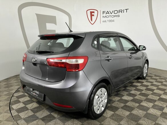 2014 Kia Rio 6-speed III, серый, 844000 рублей - вид 5