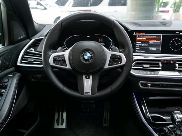 2019 BMW X5 40i IV (G05/G18), чёрный, 7090000 рублей - вид 24