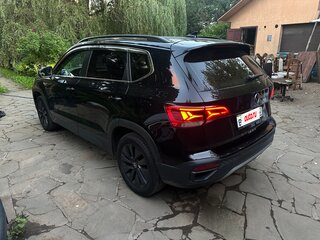 2021 Volkswagen Taos I, чёрный, 2090000 рублей, вид 3