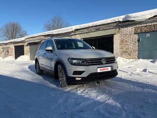 2017 Volkswagen Tiguan II, белый, 1650000 рублей, вид 5