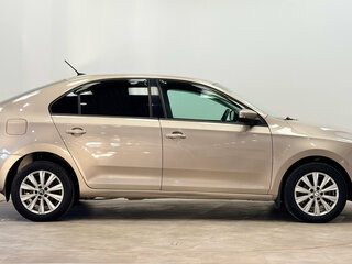 2017 Skoda Rapid I Рестайлинг, бежевый, 940000 рублей, вид 5