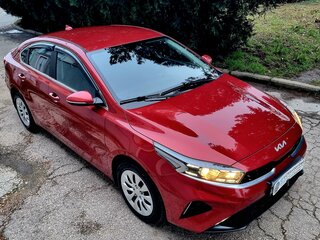 2021 Kia Cerato IV Рестайлинг, красный, 2070000 рублей, вид 5