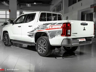 2025 Mitsubishi L200 VI, белый, 5490000 рублей, вид 2