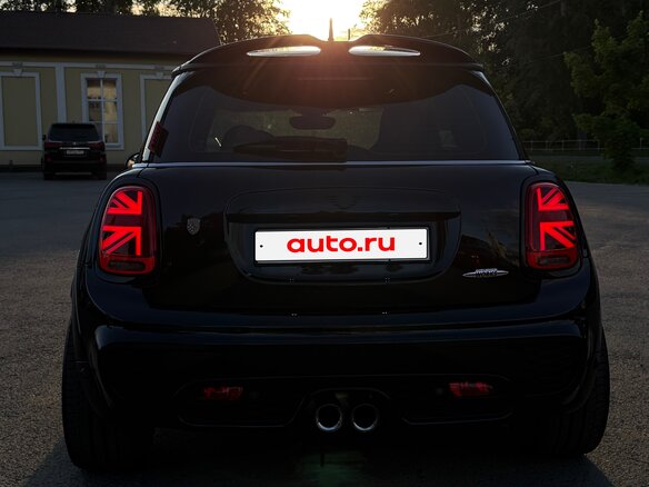 2020 Mini Hatch JCW III (F55/F56) Рестайлинг, чёрный, 3200000 рублей - вид 5