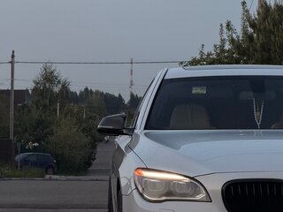 2014 BMW 7 серии Long 740Li xDrive V (F01/F02/F04) Рестайлинг, белый, 1850000 рублей, вид 5