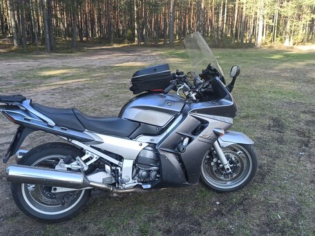 2004 Yamaha FJR1300, серебристый, 550000 рублей, вид 3