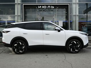 2026 Omoda C7, белый, 3098000 рублей, вид 4