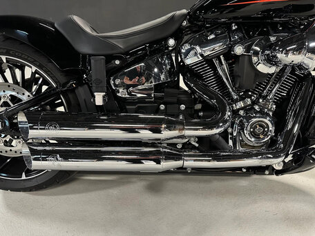 2023 Harley-Davidson Breakout, чёрный, 4999000 рублей, вид 4