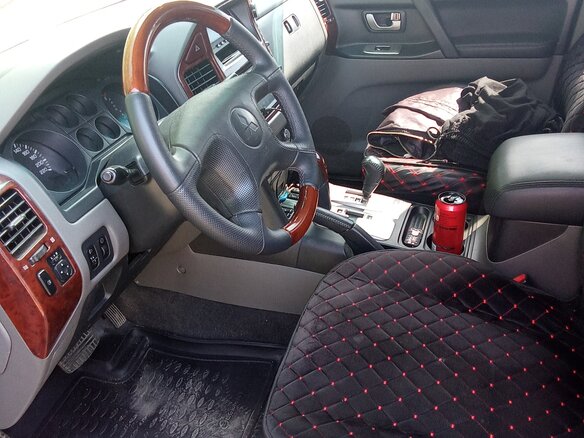 2004 Mitsubishi Pajero III Рестайлинг, серебристый, 1150000 рублей - вид 20