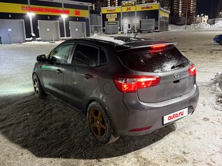 2013 Kia Rio III, серый, 625000 рублей, вид 4