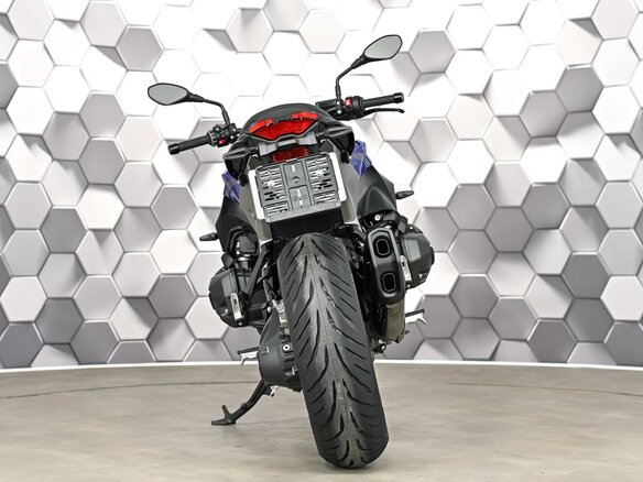 2025 BMW R 1300 R, синий, 2377000 рублей - вид 5