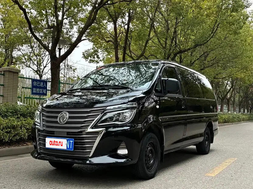 Открыть фотографии: Forthing Lingzhi M5