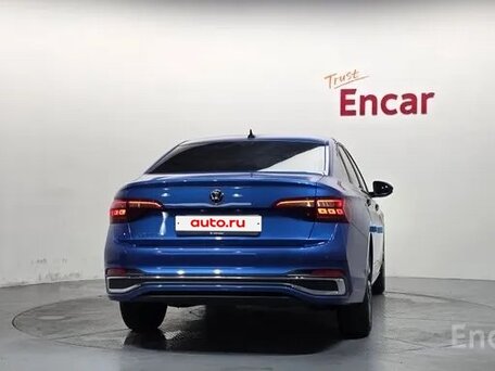 2023 Volkswagen Jetta VII Рестайлинг, синий, 2600000 рублей, вид 4