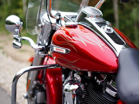2020 Harley-Davidson Freewheeler, красный, 4250000 рублей, вид 2