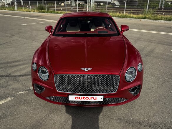 2020 Bentley Continental GT III, красный, 15600000 рублей - вид 4