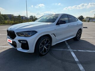 2021 BMW X6 40d III (G06), белый, 8500000 рублей, вид 3