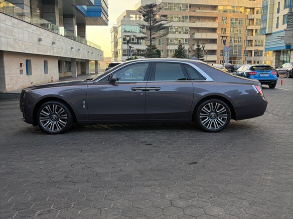 2023 Rolls-Royce Ghost II (Series I), серый, 32000000 рублей - вид 9