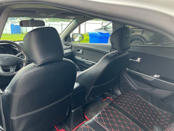 2014 Kia Rio 4-speed III, белый, 920000 рублей - вид 8