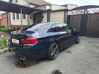 2011 BMW 5 серии 530d VI (F10/F11/F07), синий, 2200000 рублей, вид 3
