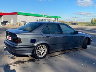 1991 BMW 3 серии 318i III (E36), серый, 150000 рублей, вид 4