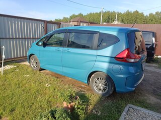 2017 Honda Freed II, синий, 1400000 рублей, вид 4