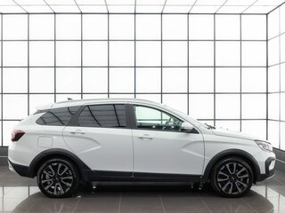 2024 Lada (ВАЗ) Vesta SW Cross I Рестайлинг (NG), белый, 1509000 рублей, вид 5