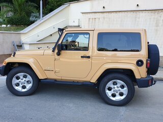 2013 Jeep Wrangler III (JK), жёлтый, 4500000 рублей, вид 3