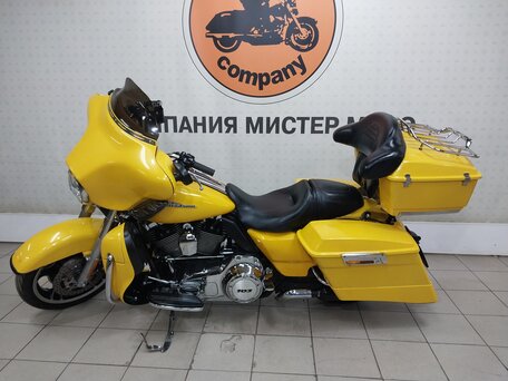 2012 Harley-Davidson Street Glide, жёлтый, 899000 рублей, вид 2