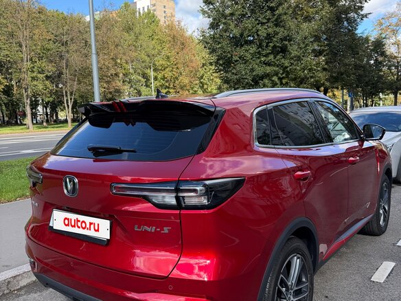 2024 Changan UNI-S I, красный, 2245000 рублей - вид 4
