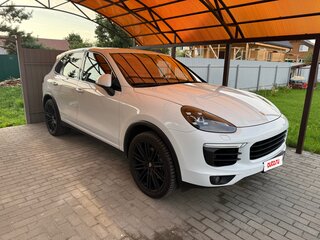2015 Porsche Cayenne Diesel II Рестайлинг (958), белый, 5000000 рублей, вид 3