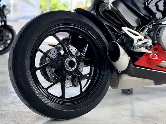 2022 Ducati Panigale V2, красный - вид 13