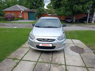2013 Hyundai Solaris I, серебристый, 600000 рублей, вид 1