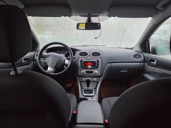 2009 Ford Focus II Рестайлинг, фиолетовый, 590000 рублей - вид 9