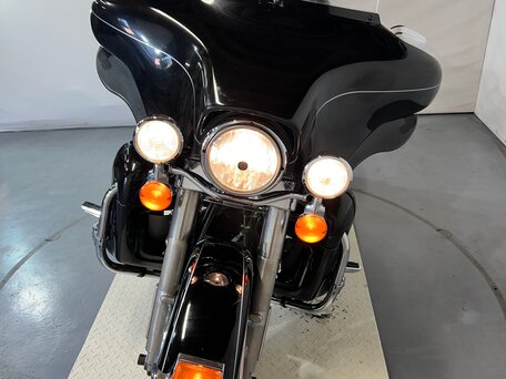2012 Harley-Davidson Electra Glide, чёрный, 749000 рублей, вид 4