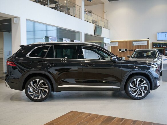 2026 Geely Monjaro I Рестайлинг, чёрный, 4700000 рублей - вид 3