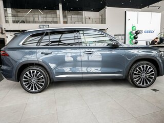 2026 Geely Monjaro I, серый, 4954990 рублей, вид 4