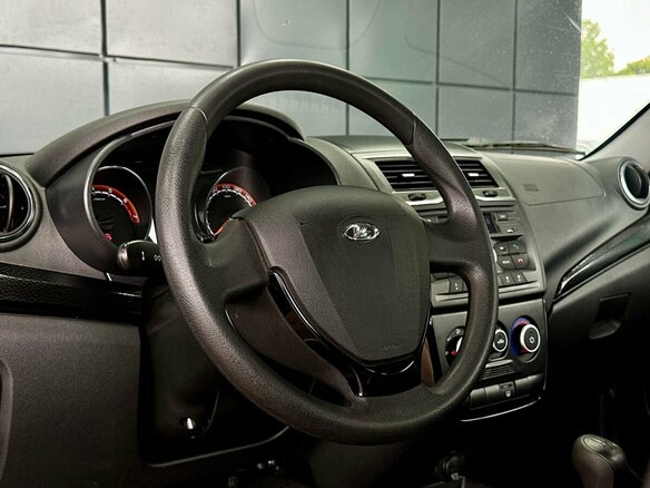 2019 Lada (ВАЗ) Granta Cross I Рестайлинг, красный, 769000 рублей - вид 12